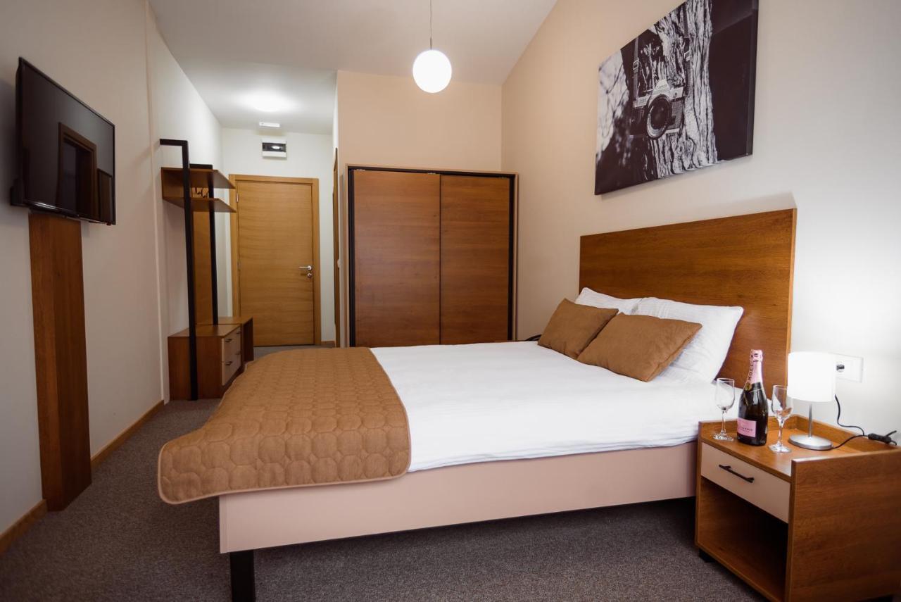 לסקובץ Sajam Garni Hotel מראה חיצוני תמונה