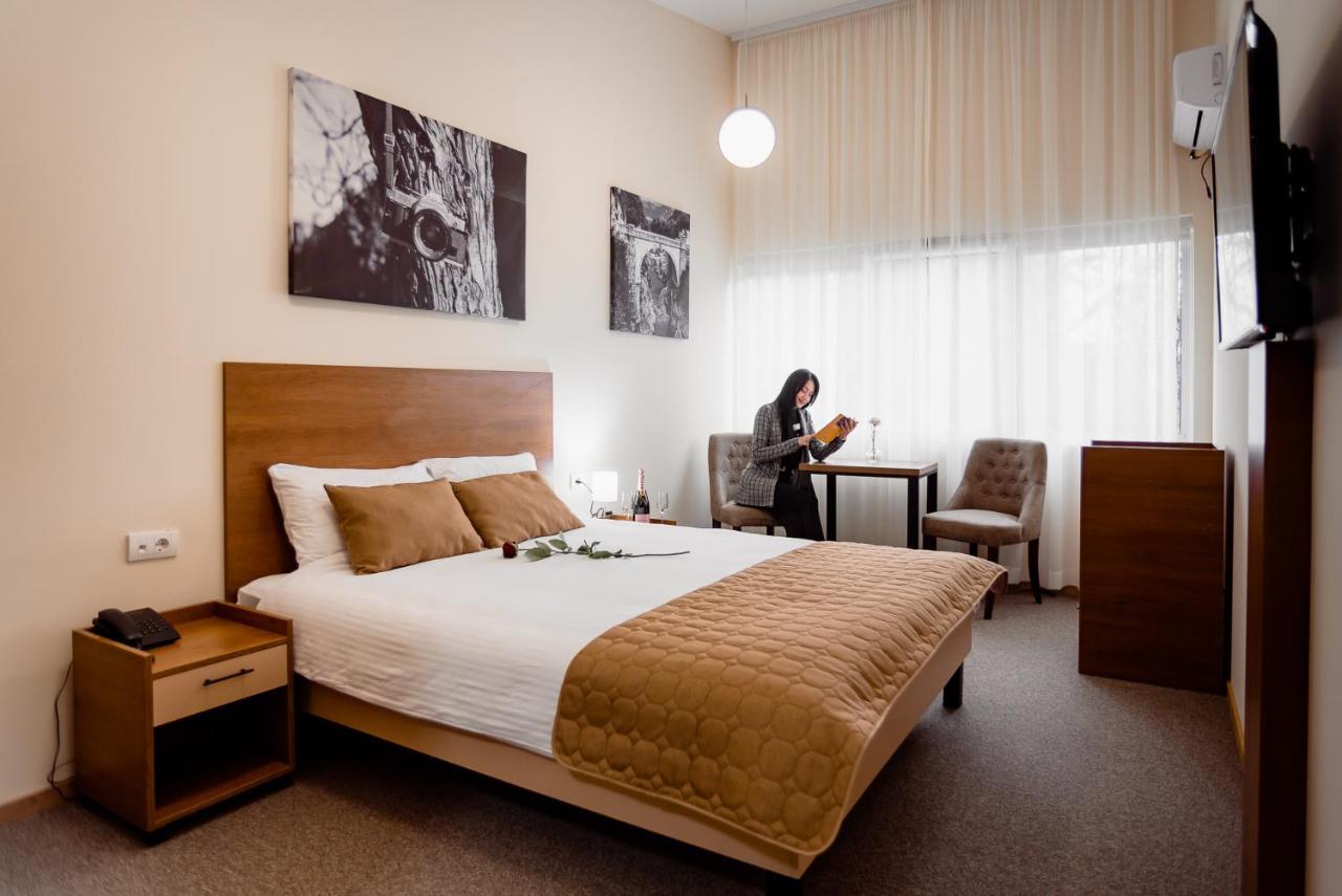 לסקובץ Sajam Garni Hotel מראה חיצוני תמונה